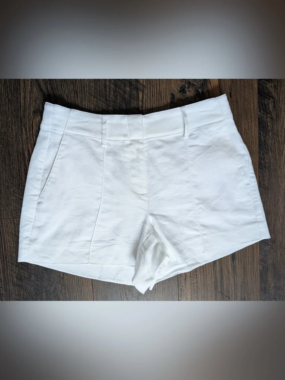 J. Crew Women’s Pintuck Shorts Linen Blend Structured Polished in White Size 2